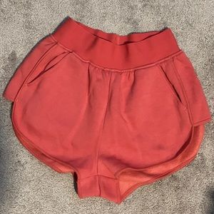 Gymshark Legacy Fitness Shorts - Brick Red